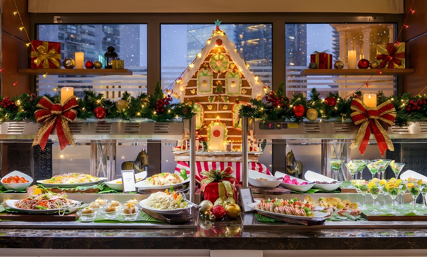 Image 3: 5* Christmas Eve Dinner or Christmas Day Brunch with Beverages
