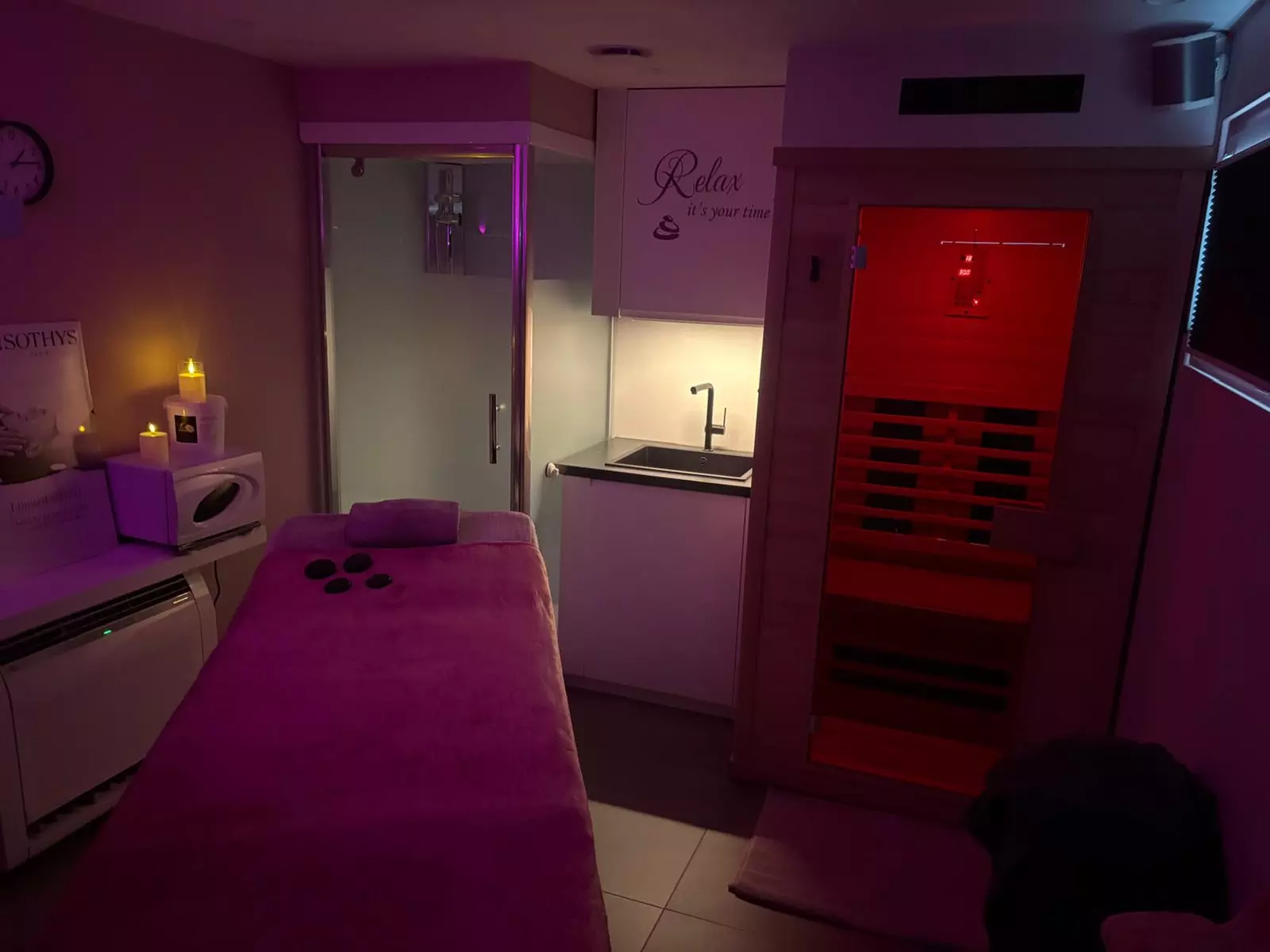 Ervaar luxe gelaatsverzorging met ontspanning en een frisse huid