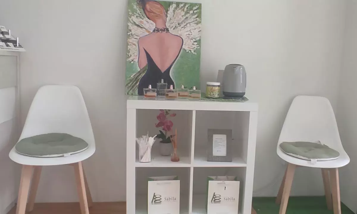 Tratamiento facial de fototerapia LED en Sábila