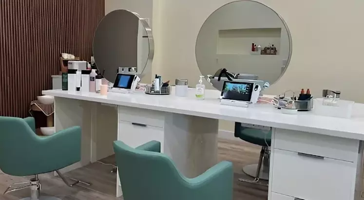 Luxury Head Spa Treatment w/Massage on Upper-Back & Scalp for 1 or 2