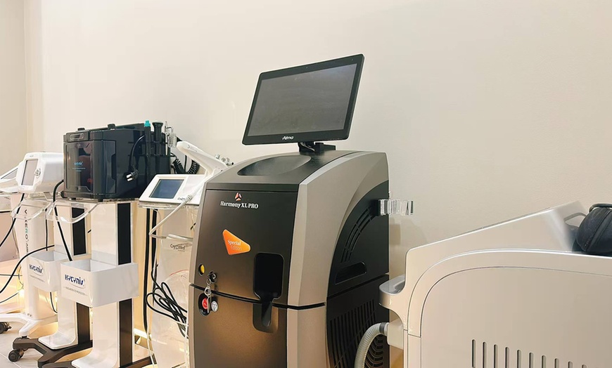 Image 3: Elevate Your Glow with a 90-Minute Facial for a Fresh, Radiant Look