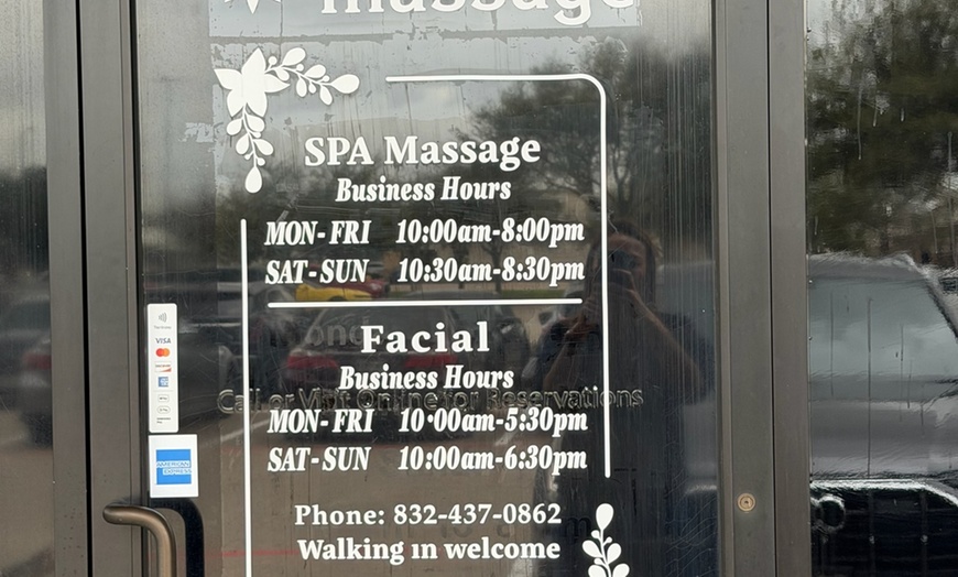 Image 6: 60 or 90-Min Massage of Choice for One / Couples; Single or 3-Sessions