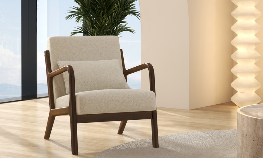Image 5: Poltrona in tessuto e legno Zach Doosense