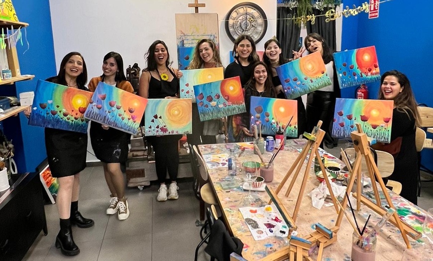 Image 9: Taller de pintura de 2 h con picoteo y vino ilimitado para 1 o 2 pax.