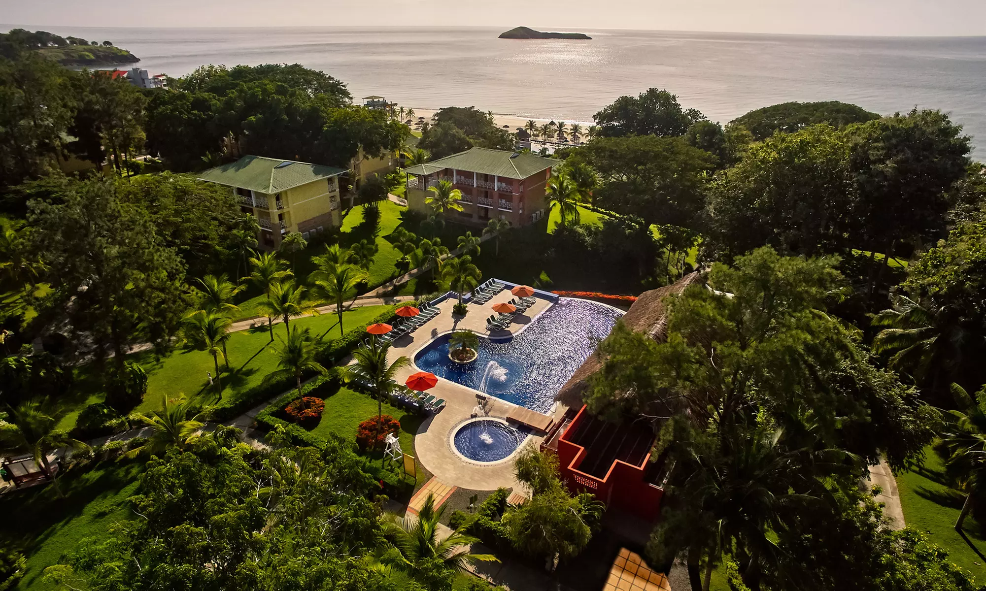 ✈ 5-Night Panama Vacation w/ Optional Airfare from Travel by Jen