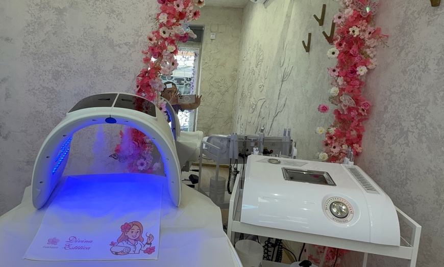Image 4: Limpieza facial completa con opción a microdermoabrasión y máscara LED