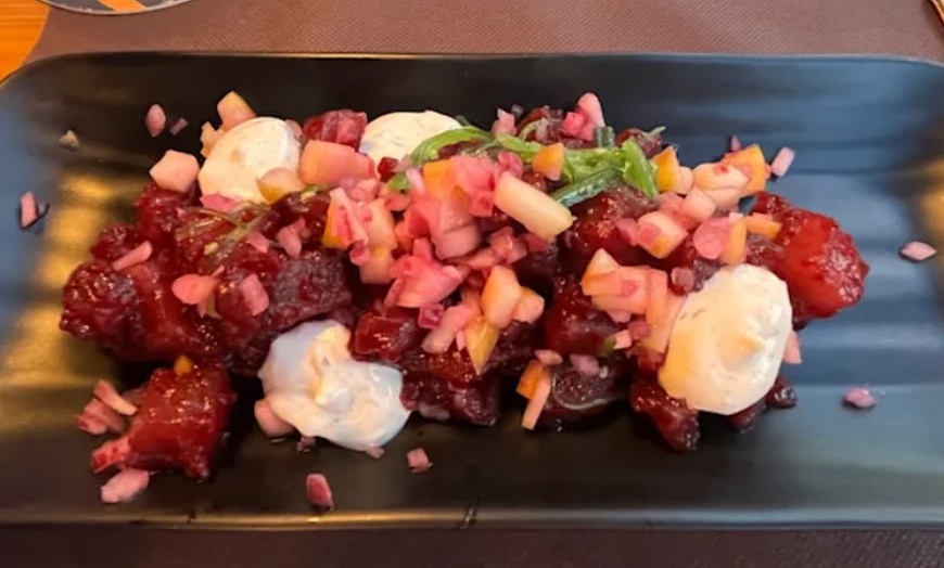 Image 22: Menú para 2 o 4 con entrantes, principales, postres y bebidas 