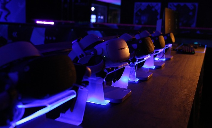 Image 3: Realiteit is overrated: zet je headset op en ontdek epische VR-games