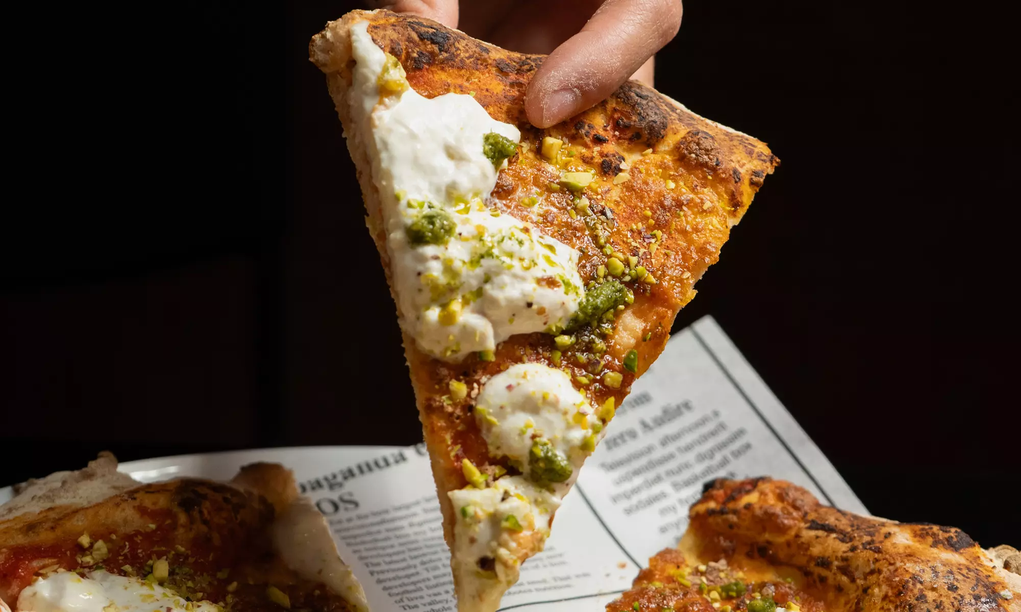 2 o 4 pizzas para llevar o consumir en el local, con opción a bebidas