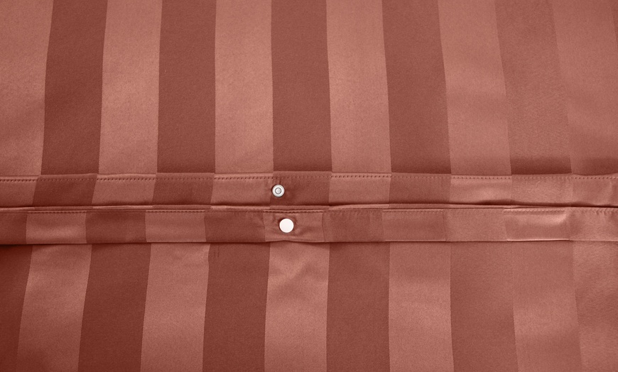 Image 20: Set di biancheria da letto in raso di microfibra