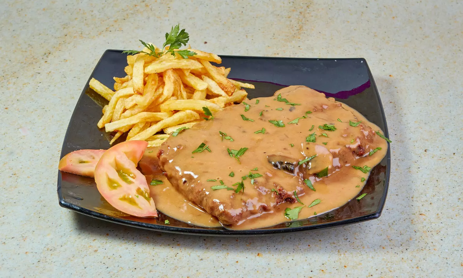 Menú para 2 o 4 personas con entrantes, principales, postres y bebida