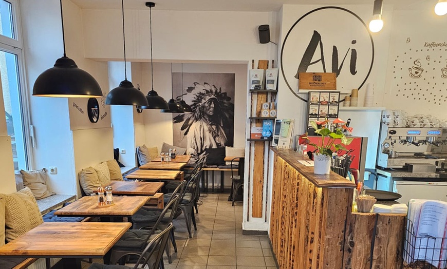 Image 2: Vielfalt auf dem Teller: Frühstück nach Wahl für 1, 2 oder 4 Personen