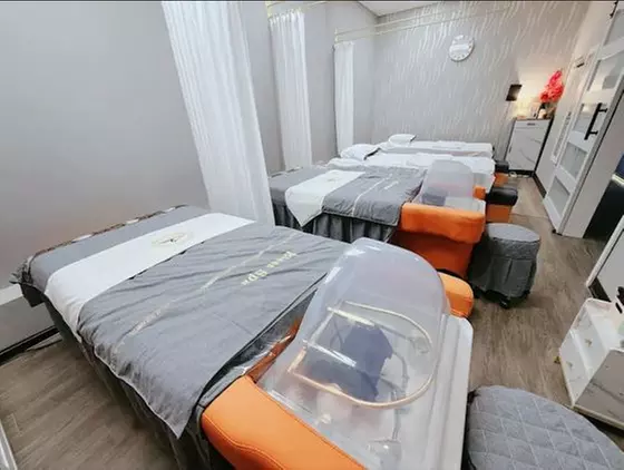 Head Spa for Singles or Couples with Massage on Head, Neck & Shoulders