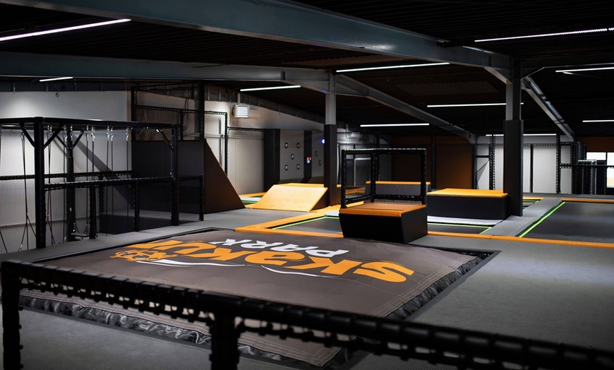 Image 7: 2 godziny zabawy w Skakun Park: trampoliny, tyrolka, Ninja OCR i inne