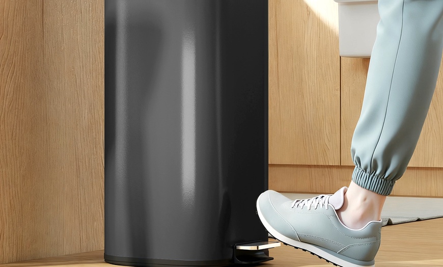 Image 9: HomCom Kitchen Bin Selection - Soft-Close, Pedal and Sensor Designs