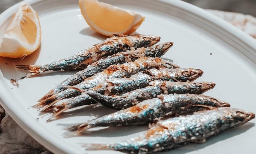 Image 9: Cena especial con vistas al mar: menú con cóctel incluido para 2 o 4