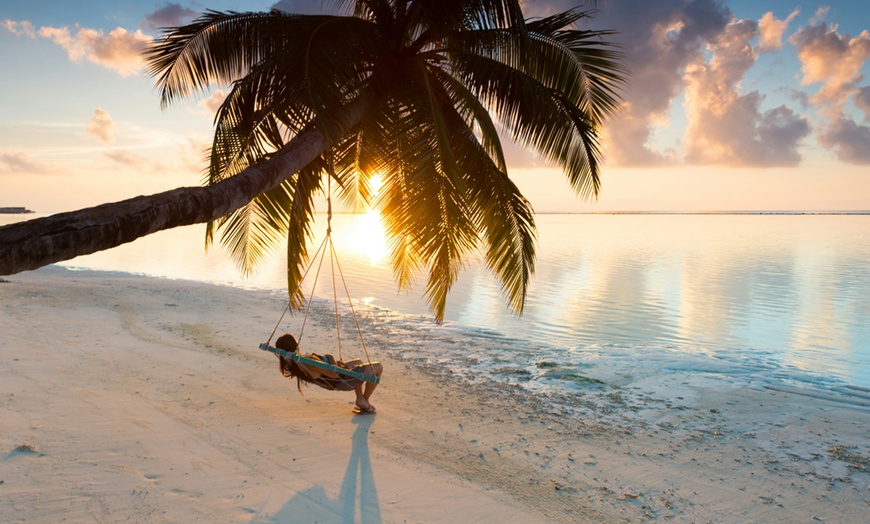 Image 8: ✈ Maldives: 3, 5, or 7 Nights with Hotel Stay, Flights & Car Transfers