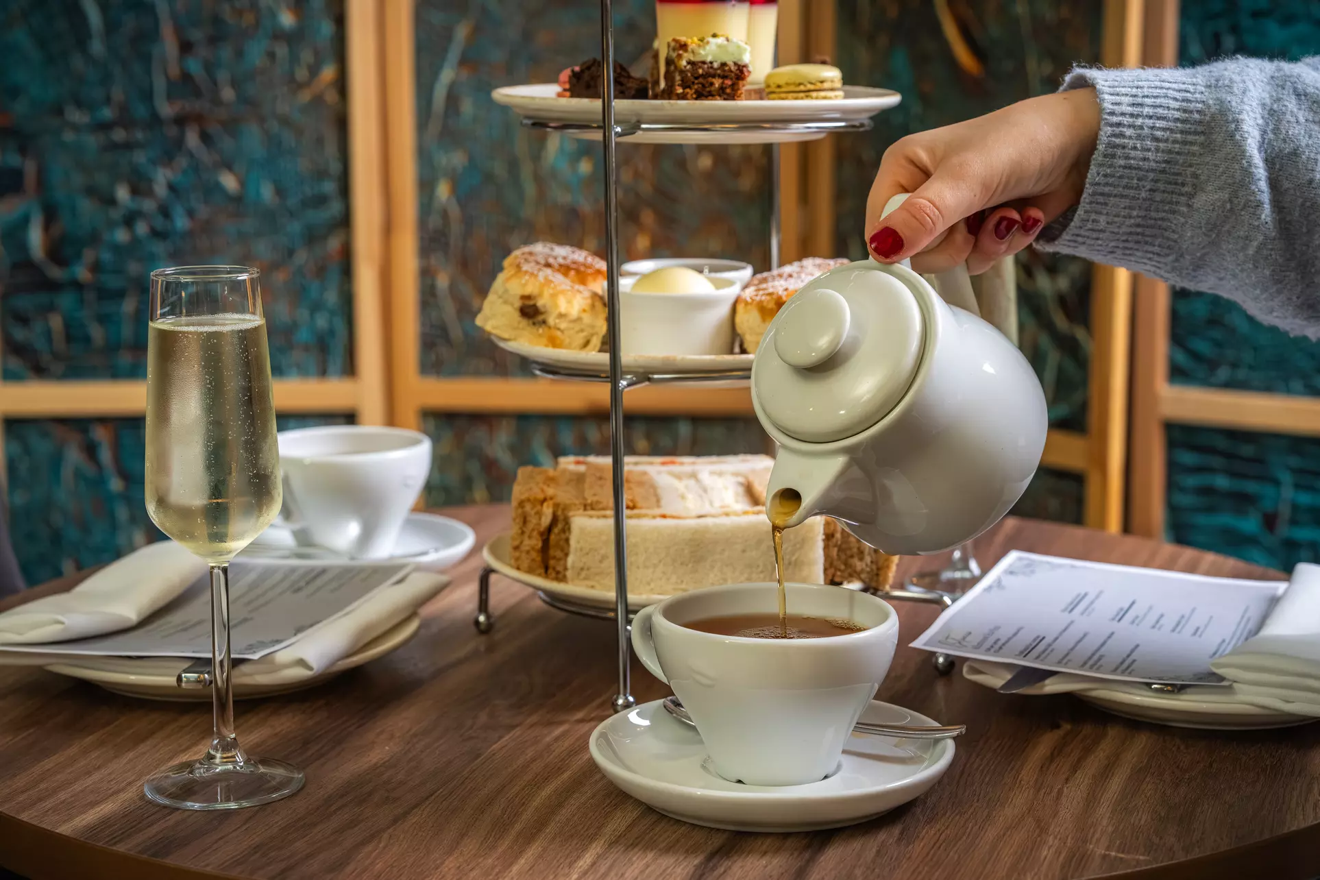 Enjoy Sparkling or Traditional Afternoon Tea for 2 or 4