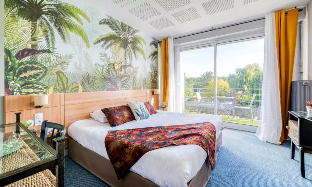 Proche Nancy : 1 ou 2 nuits en chambre double avec PDJ, verre et dîner pour 2 personnes à l'hôtel La Maison Carrée - Primary Image