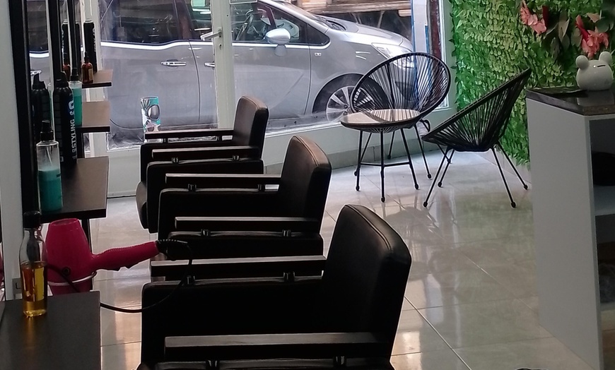 Image 5: Taninoplastia con corte y peinado o con células madre 