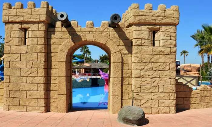 Aquópolis Torrevieja: entrada de 1 día para infantil o adulto