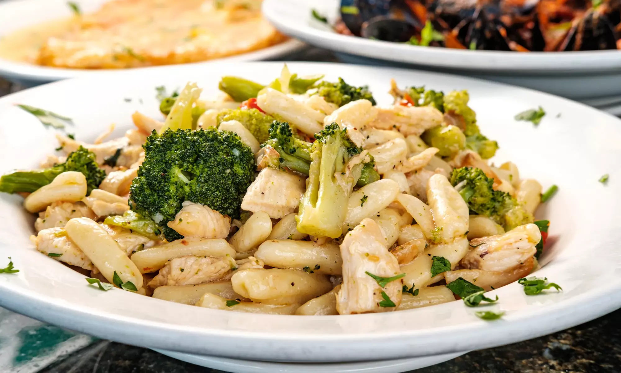 Savor $15 or $30 Toward Food and Drink – Valid Monday to Thursday