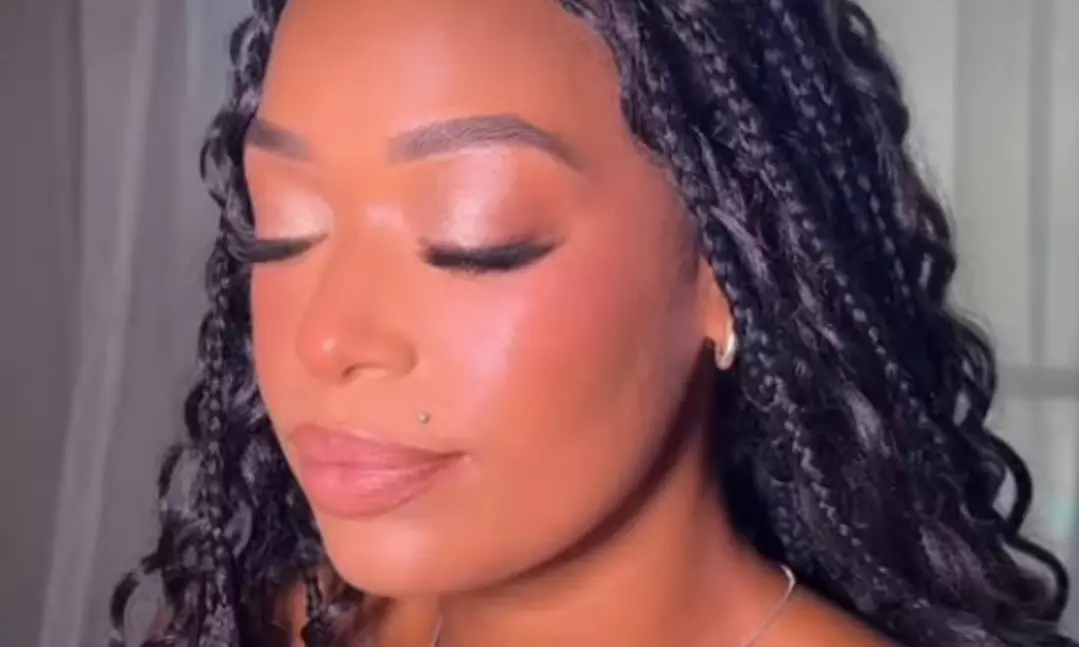 Transform Your Look with Medium or Small Size Long Box Braids