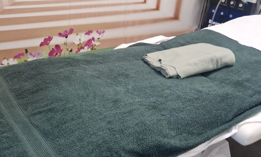 Image 3: 1-3 Einheiten à 30 Min. Cellulite-Behandlung mit G5-Massage an 1 Zone