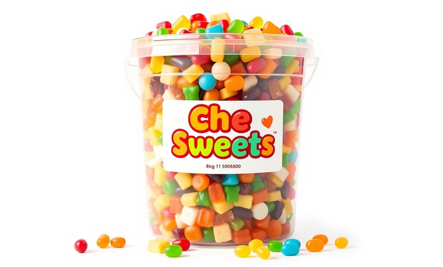 Image 1: Sweeten Your Day with 50% Off Delicious Treats with Che Sweets

