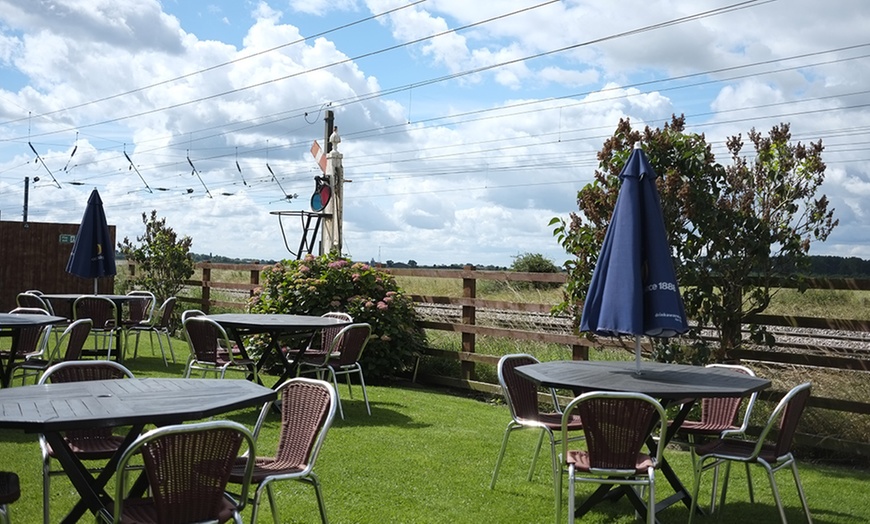 Image 2: Railway Carriage Hotel in York