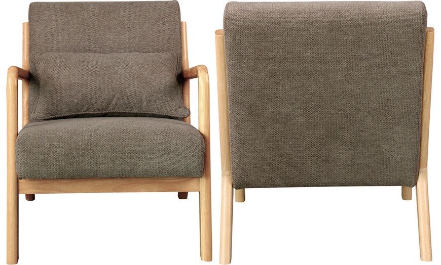 Image 16: Poltrona in tessuto e legno Zach Doosense