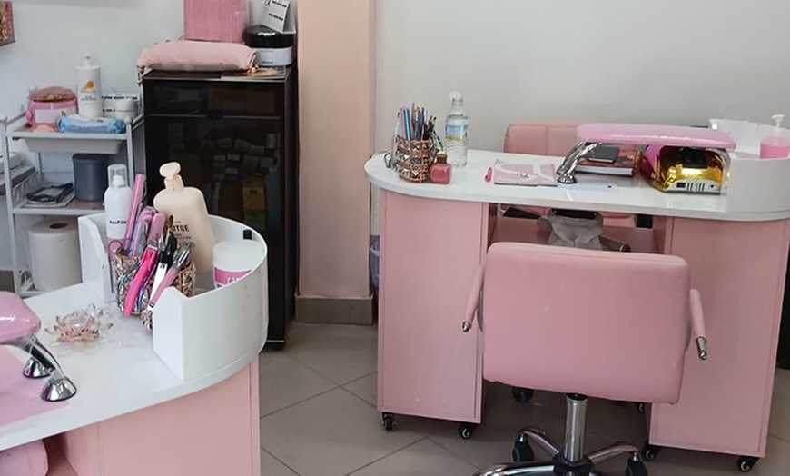 Image 4: Hasta 33% de dto. en Spa/Salón de uñas - Manipedicura en Carito Beauty Studio