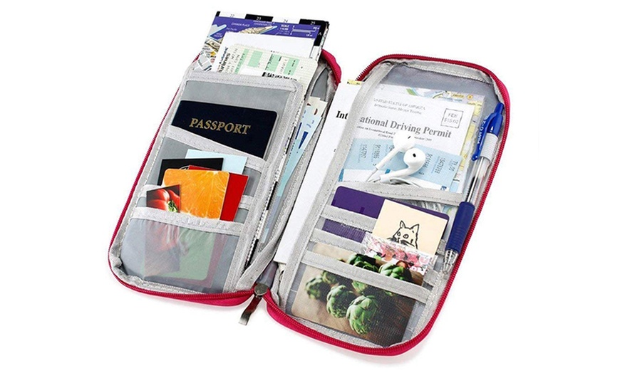 Image 7: Passport and Travel Document Organiser