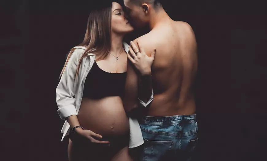 90 Min. Babybauch Fotoshooting inkl. 2-5 Bildern + Geschenk