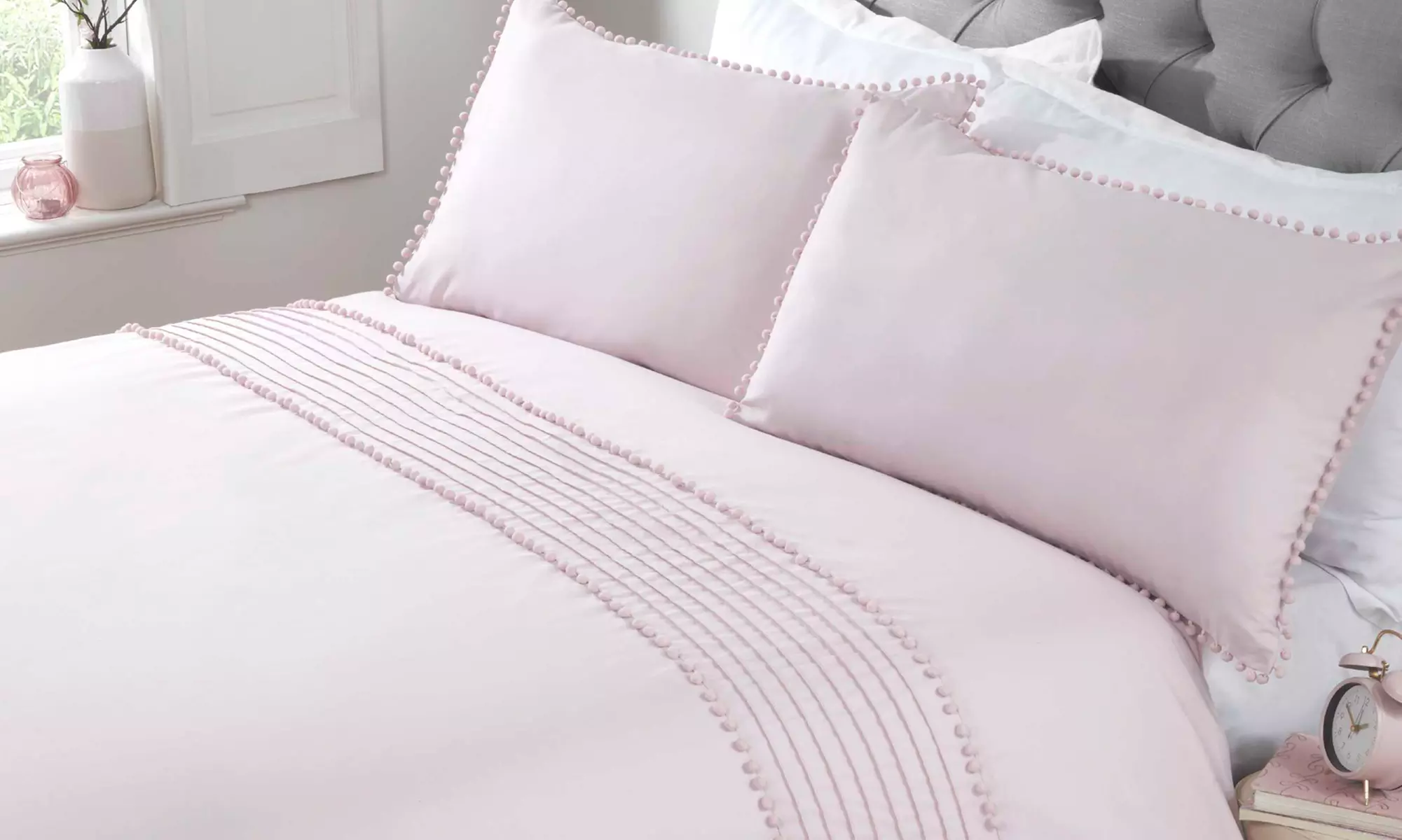 Pom Pom Duvet Set