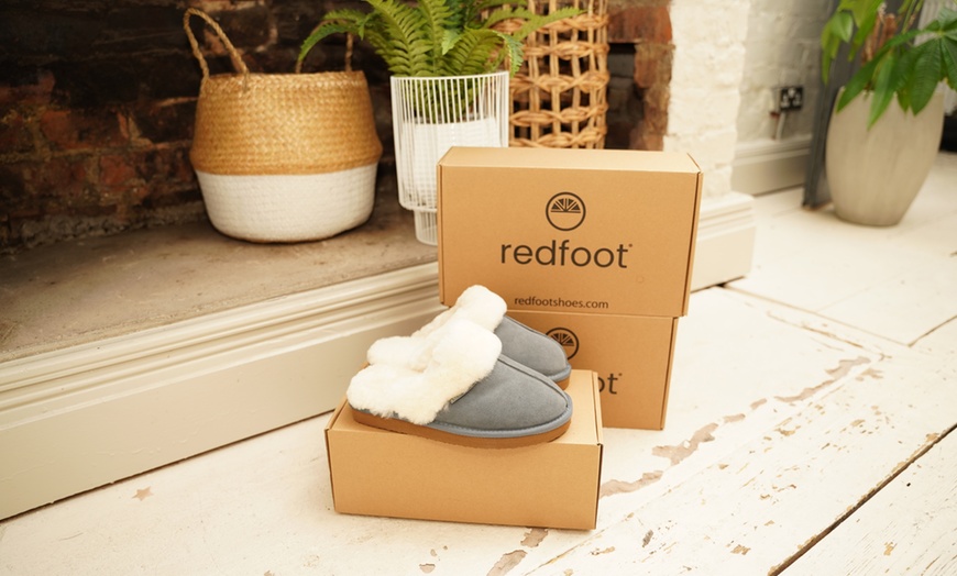 Image 31: Redfoot Ladies Sheepskin Slippers