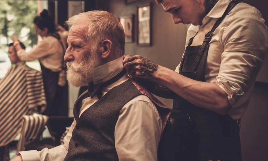 Image 2: Transform Your Look with One or Three The King's Beard Ritual Package 
