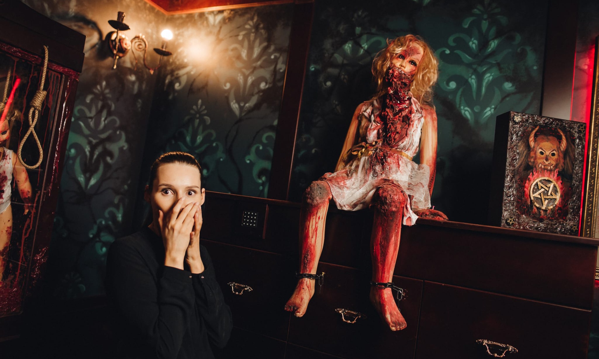 Escape-Room-Spiel: Haunted Hotel Teil 1: Die Geschichte der Runa Miles