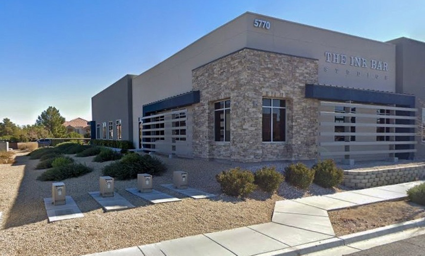 Image 2: Get a Brighter Smile w/ One / Two 30 or 60 min Teeth Whitening Options