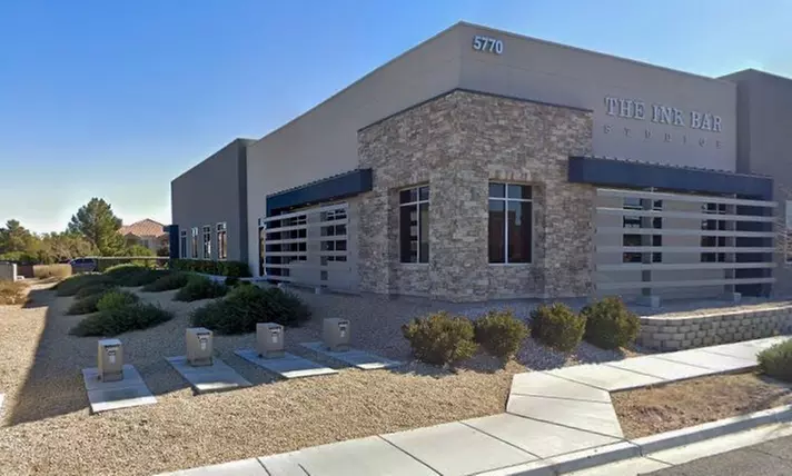 Get a Brighter Smile w/ One / Two 30 or 60 min Teeth Whitening Options