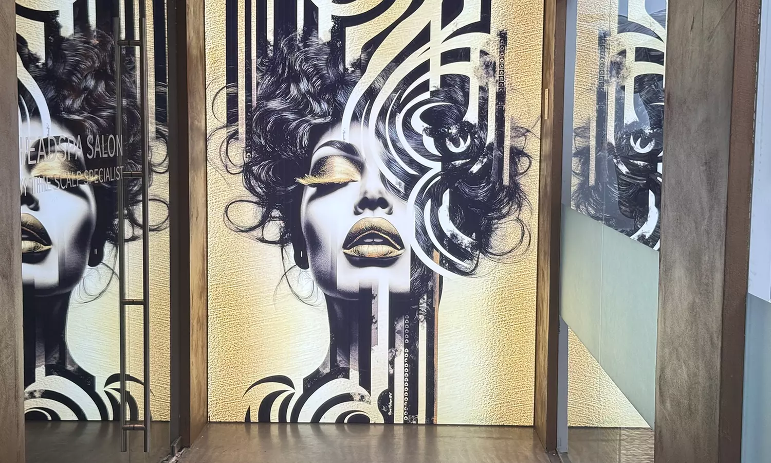 Professionele permanente make-up met natuurlijke intensiteit