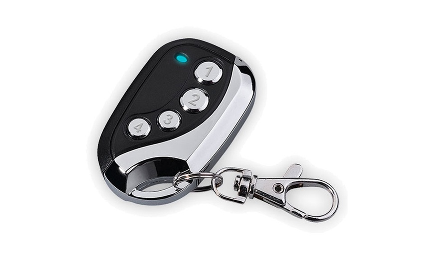 Image 1: Mando a distancia universal