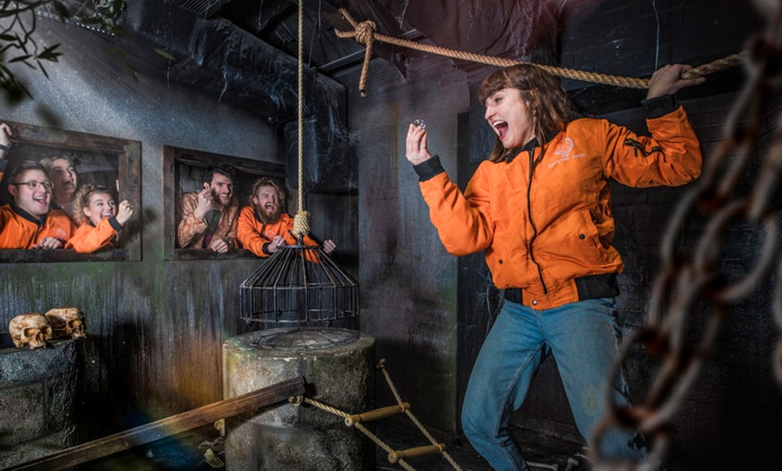 Image 2: Crystal Maze Live Experience | Challenge Yourself with Friends & Family