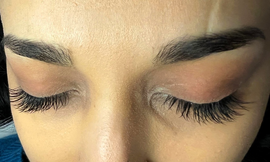 Image 5: Full Set of Eyelash Extensions + Optional Fill for Fuller Lashes
