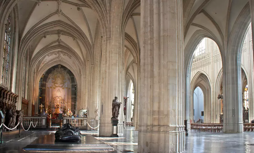 Image 2: Antwerpen: dagtrip incl. vervoer per luxe touringcar