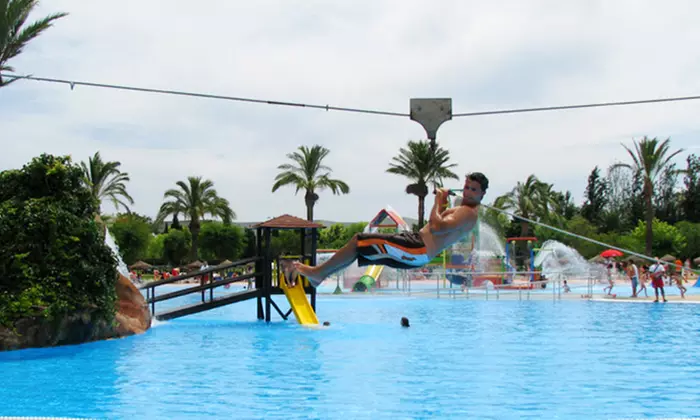 Aquópolis Torrevieja: entrada de 1 día para infantil o adulto