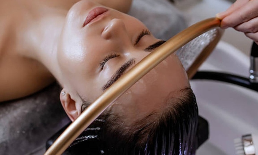 Image 5: Ritual head spa japonés con dulces y té