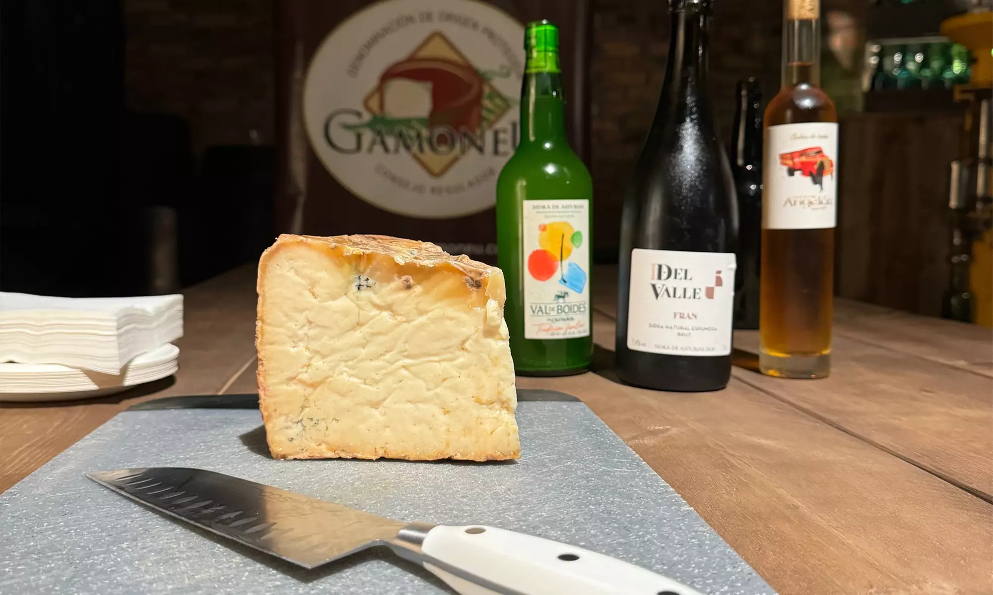 Visita al Museo de la Sidra y cata con aperitivos y pack regalo