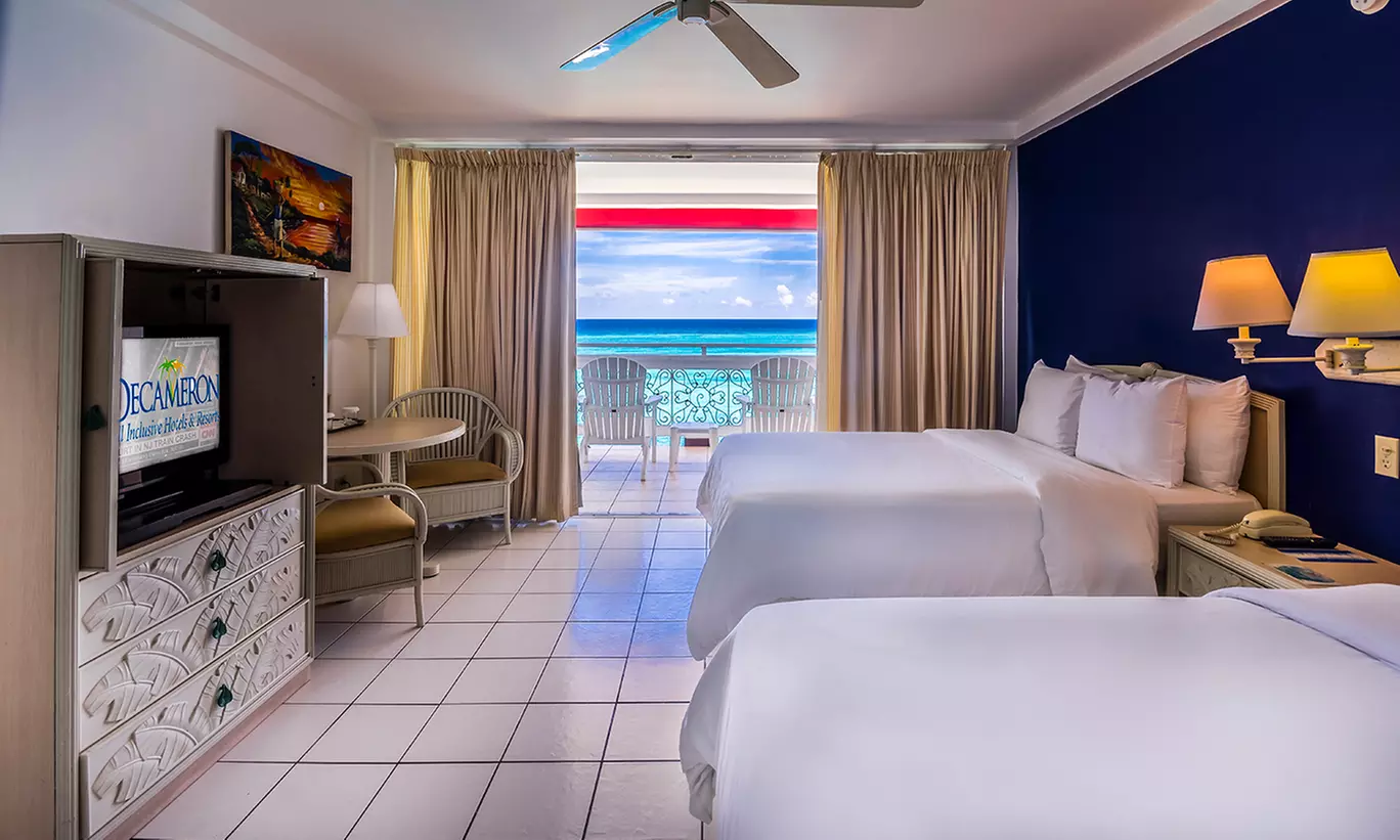 ✈ 3-Night All-Inclusive Grand Decameron Montego Beach Vacation w/Air