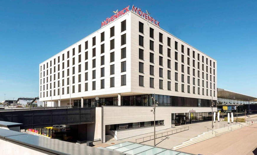 Image 8: Stuttgart: 1 Nacht + Frühstück u. Mercedes-Benz & Porsche Museum